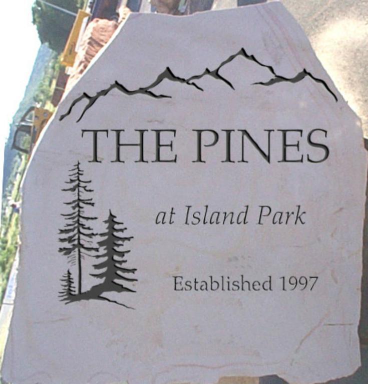 Vila The Pines At Island Park Exteriér fotografie